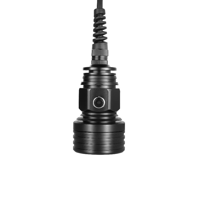 4500LM ダイビングLEDライト 200m水中 IP68 - Underwater Flashlight のレビューと価格