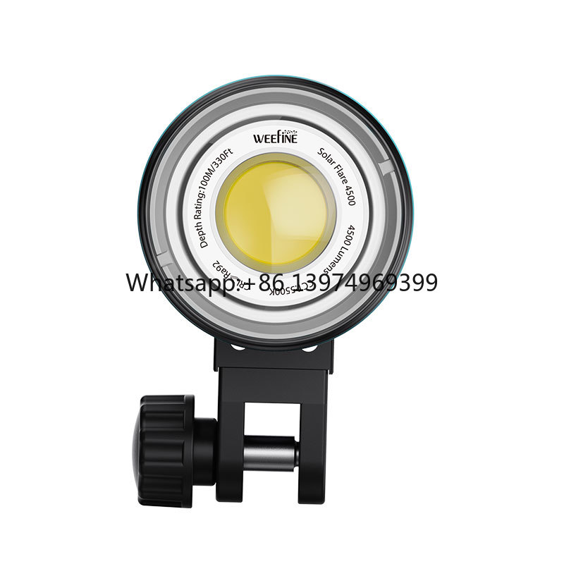 WEEFINE SolarFlare 4500 WF102  - Underwater Flashlight のレビューと価格